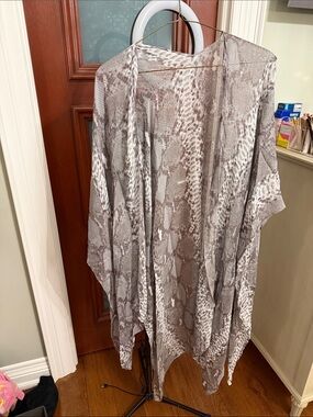 Lightweight Snake Print Kimono Cover-Up